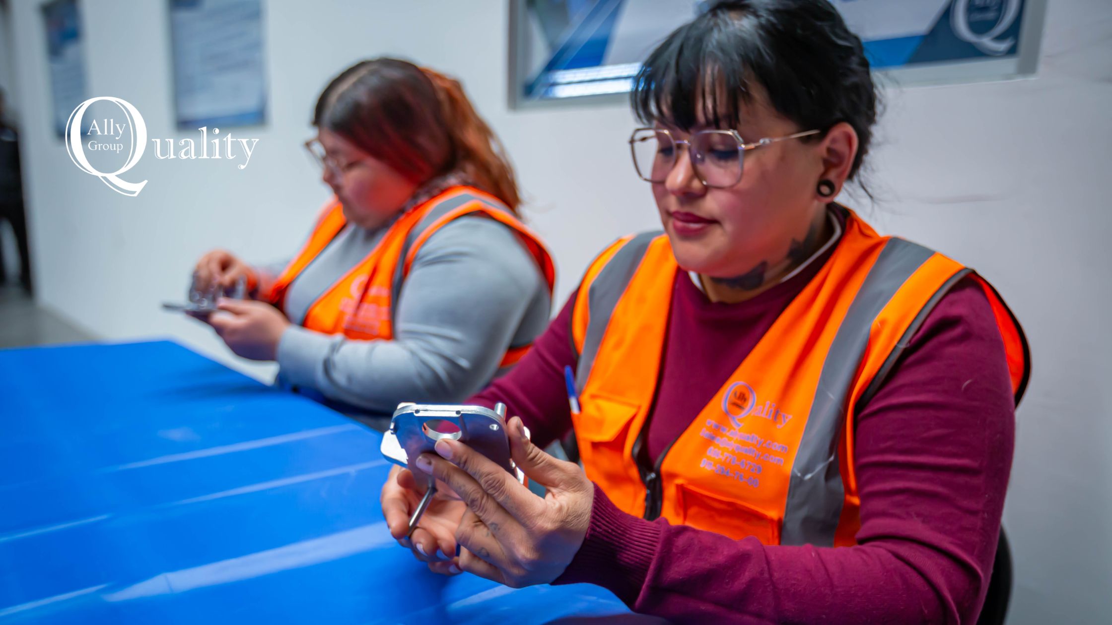 Sorteadora de calidad en Ciudad Juárez arrancando estación de sorting con segregación por estatus y evidencia por lote